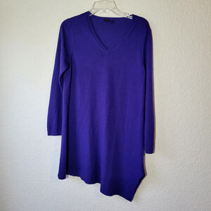 NWOT Eileen Fisher Blue 100% Merino Wool/Italian yarn Asymmetrical Hem Sweater M